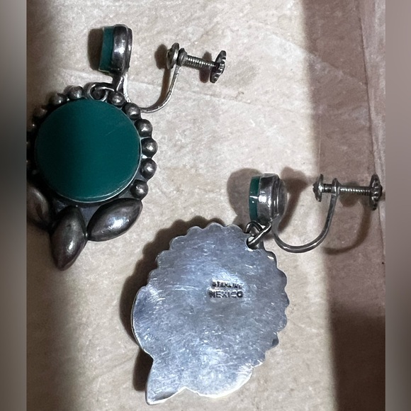 Vintage Mexico Sterling Silver Green Stone Screw Back Earrings Palco - Picture 4 of 7